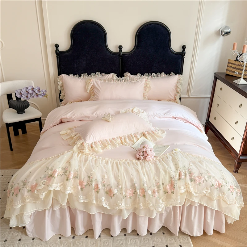 4Pcs Princess Wedding Bedding Set Korean Style Lace Flowers Embroidery Duvet Cover Bed Sheet/Fitted Sheet/Bed Skirt Pillowcases
4Pcs Princess Wedding Bedding Set Korean Style Lace Flowers Embroidery Duvet Cover Bed Sheet/Fitted Sheet/Bed Skirt Pillowcases