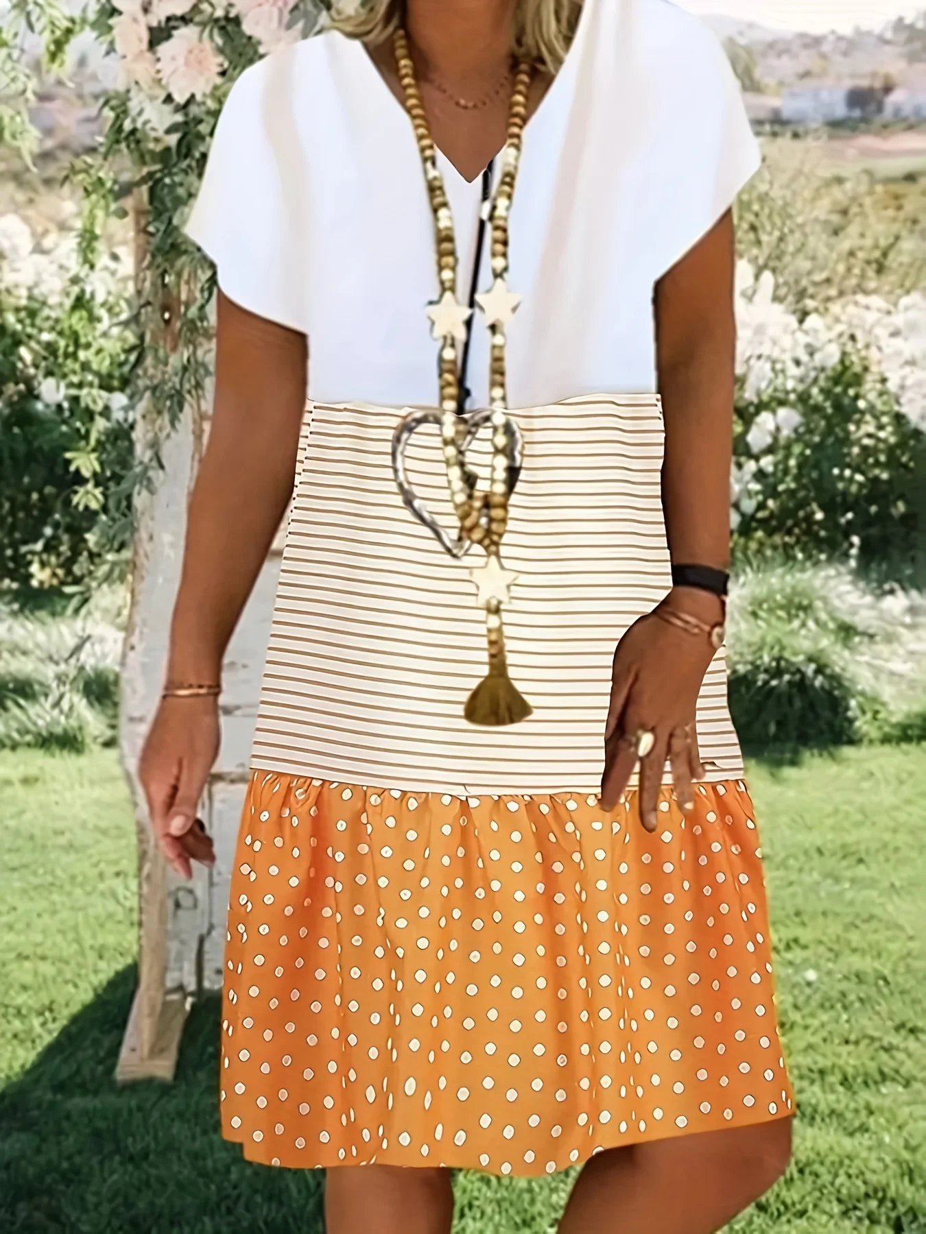 Plus Size Summer Fashion Women Patchwork Dress Ladies Loose V-neck Striped Polka Dot Print Stitching Short Sleeve Dress
Plus Size Summer Fashion Women Patchwork Dress Ladies Loose V-neck Striped Polka Dot Print Stitching Short Sleeve Dress