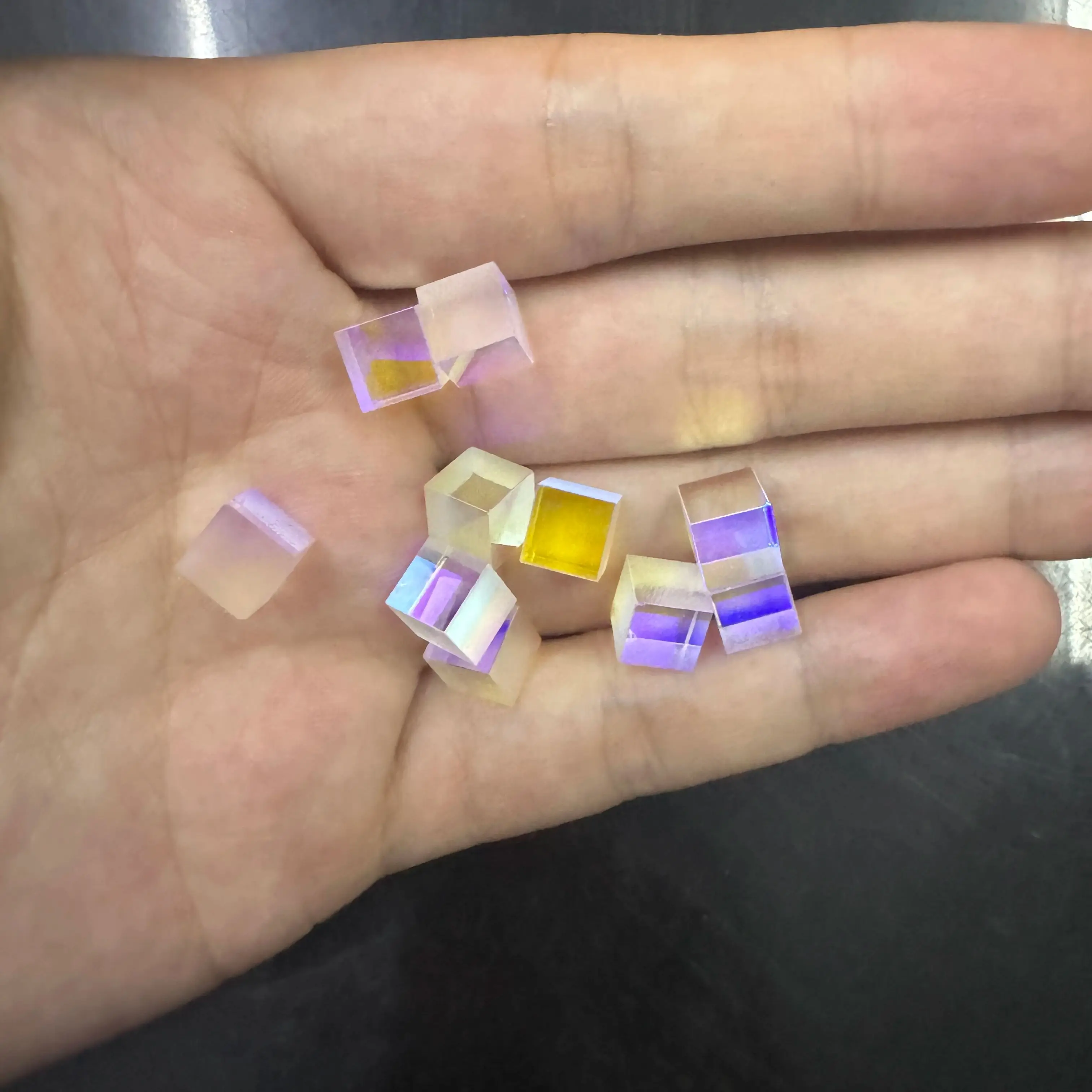 10pcs Small Exquisite Prism One-Sided Reflective Glass Cubes For DIY Jewelry Ornaments
10pcs Small Exquisite Prism One-Sided Reflective Glass Cubes For DIY Jewelry Ornaments