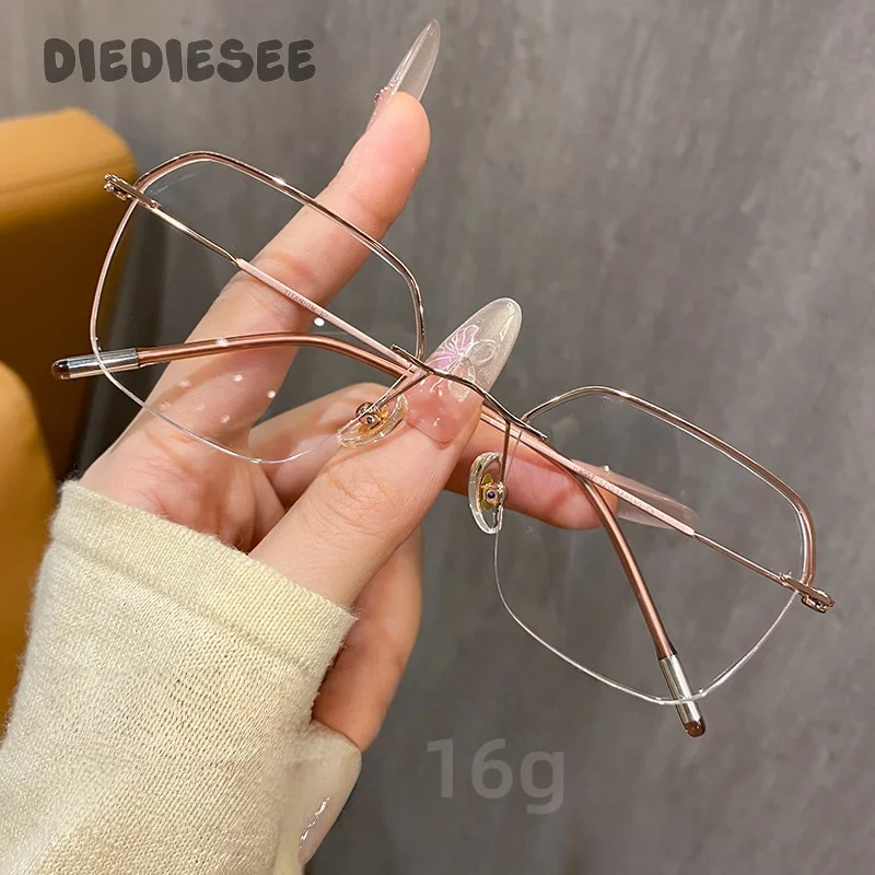 DIEDIESEE New Retro Gold Half Frame Ultra Light High Quality Men's And Women's Optical Prescription Glasses Frame H9007BJZ 
DIEDIESEE New Retro Gold Half Frame Ultra Light High Quality Men's And Women's Optical Prescription Glasses Frame H9007BJZ