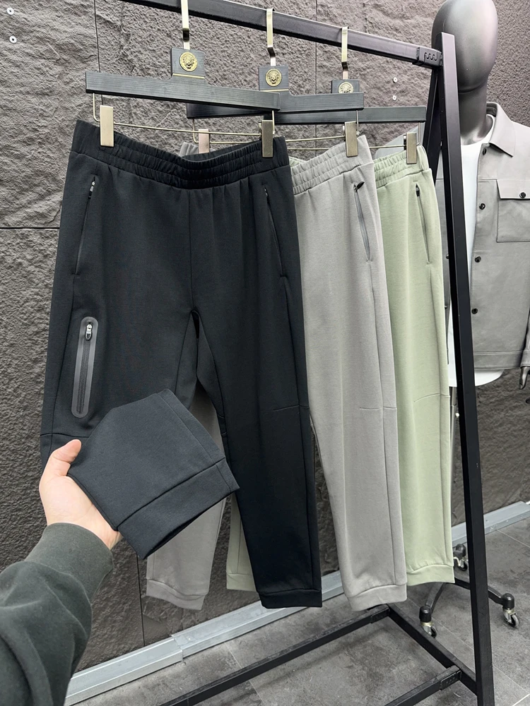 Мужской модный эластичный удобный кардиган, хлопковые весенние брюки для отдыха, брюки с манжетами Cone Ape, повседневные брюки с клеем
Мужской модный эластичный удобный кардиган, хлопковые весенние брюки для отдыха, брюки с манжетами Cone Ape, повседневные брюки с клеем