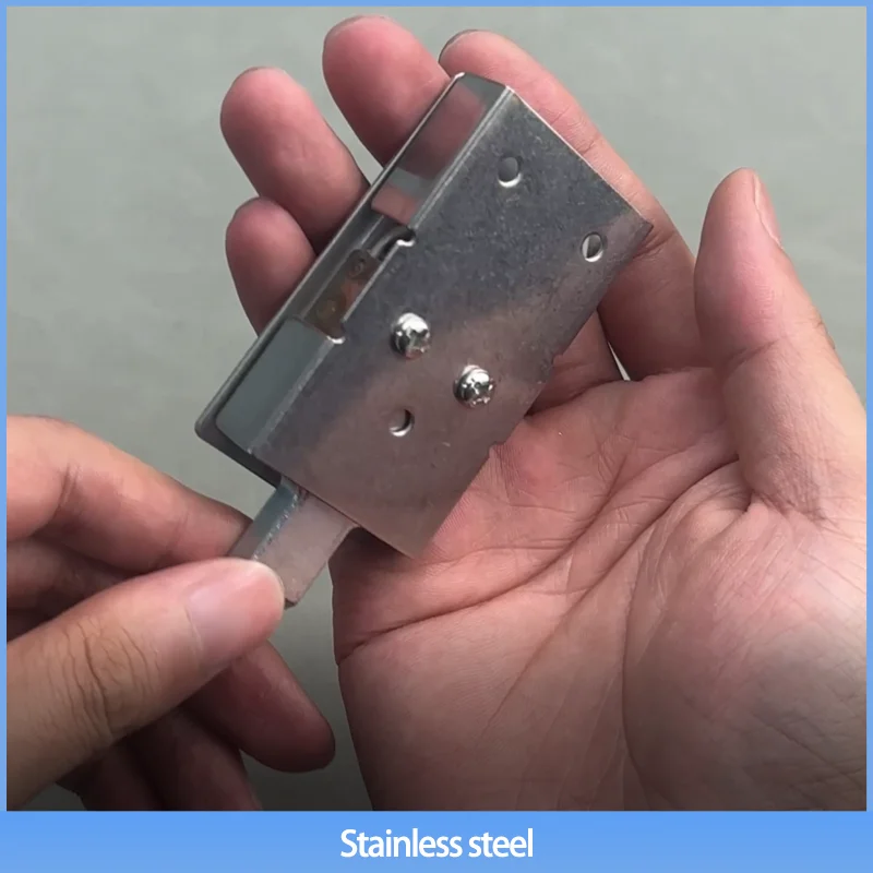 304 Stainless Steel Flat Spring Lock Pull Type New Panel Lock Industrial Distribution Box Toolbox Pull Type Flat Lock
304 Stainless Steel Flat Spring Lock Pull Type New Panel Lock Industrial Distribution Box Toolbox Pull Type Flat Lock