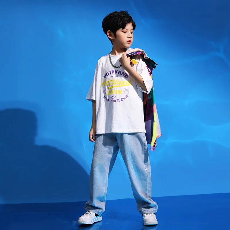 Children's jazz dance costumes, girls' street dance sets, trendy men's and children's clothing, hip-hop trendy clothing, runway
Children's jazz dance costumes, girls' street dance sets, trendy men's and children's clothing, hip-hop trendy clothing, runway