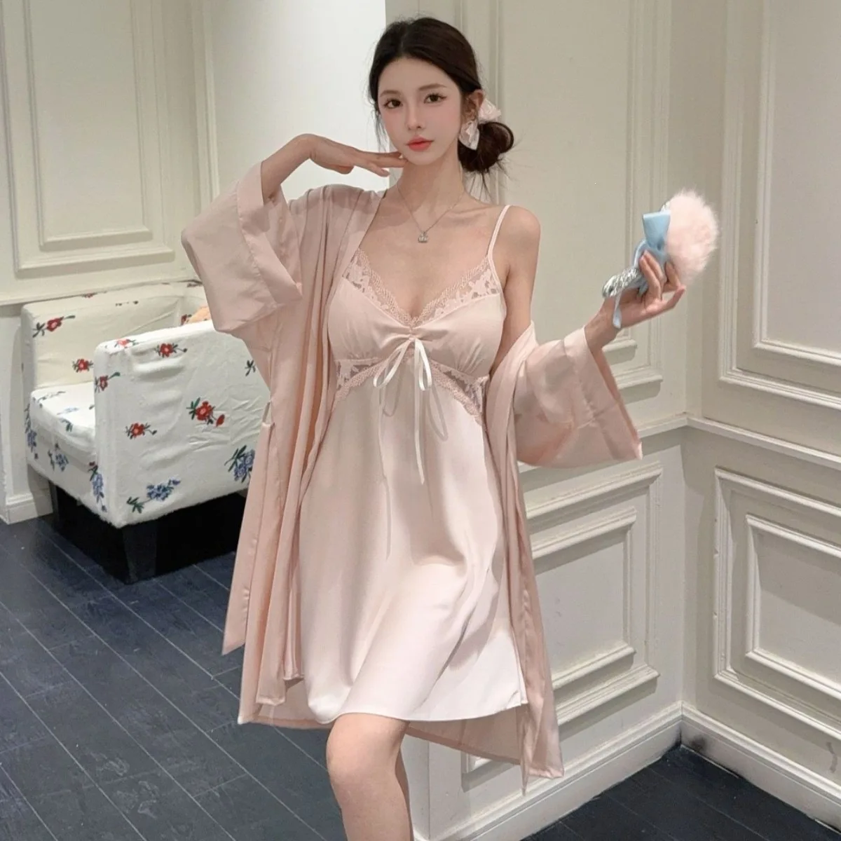 Sexy Lace Bathrobe Gown Suit Women Robe Sleepwear Nightgown Two Piece Set Lingerie Kimono Nightdress Summer Satin Home Wear
Sexy Lace Bathrobe Gown Suit Women Robe Sleepwear Nightgown Two Piece Set Lingerie Kimono Nightdress Summer Satin Home Wear