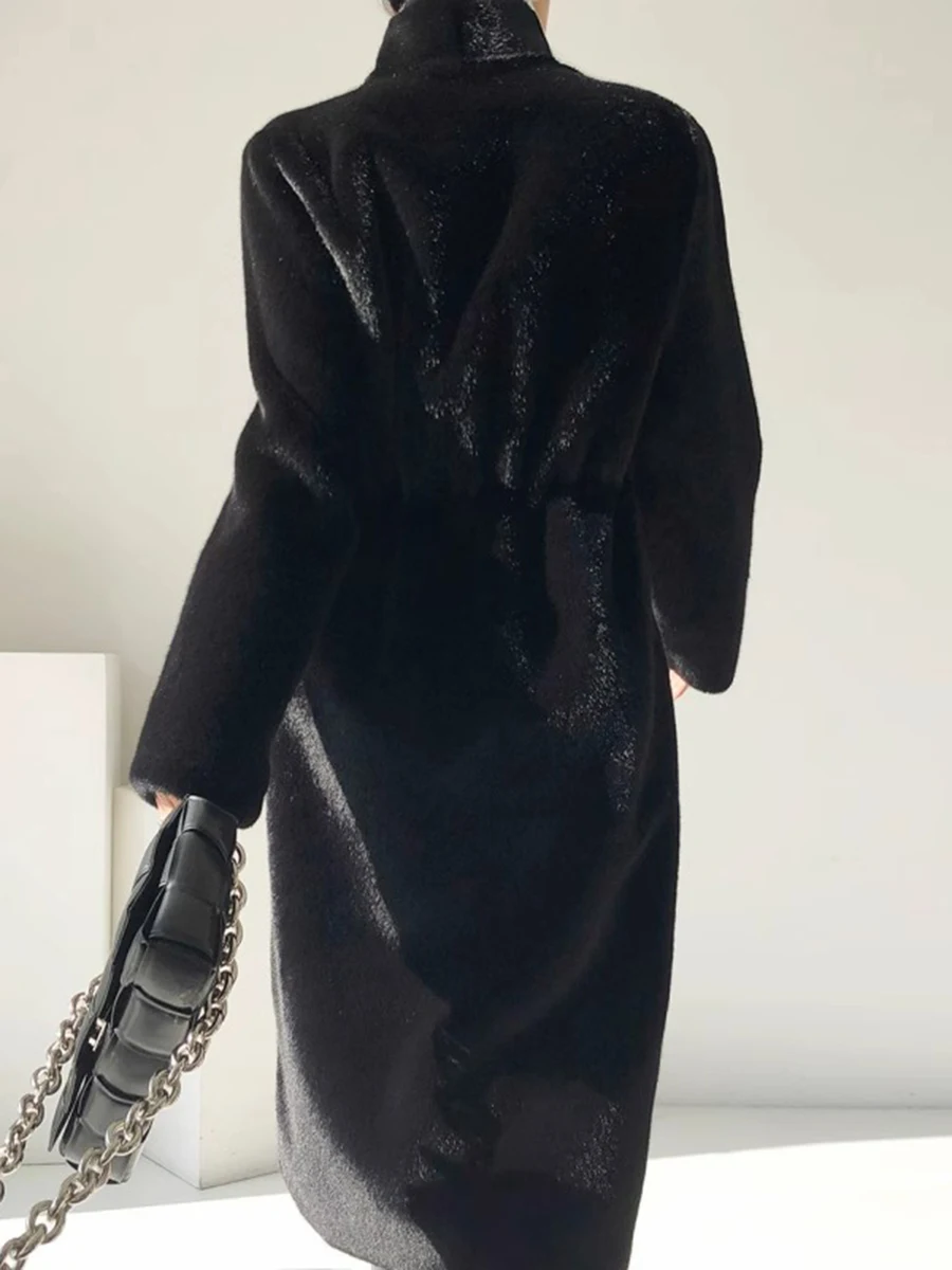 Женская длинная шуба с лацканами Bla, высококачественная зимняя верхняя одежда из искусственного норкового бархата, корейская прямая ветровка для поездок на работу 
Женская длинная шуба с лацканами Bla, высококачественная зимняя верхняя одежда из искусственного норкового бархата, корейская прямая ветровка для поездок на работу