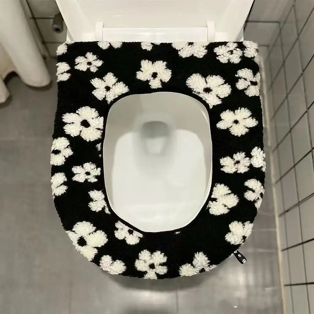 Thicken Soft Plush Toilet Seat Cover Mat Autumn Winter Thicken Velvet Bathroom Toilet Cushion Cute Floral WC Seat Pad Cushion
Thicken Soft Plush Toilet Seat Cover Mat Autumn Winter Thicken Velvet Bathroom Toilet Cushion Cute Floral WC Seat Pad Cushion