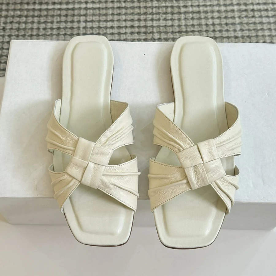 2024 New Woman Casual Comfy Slippers Women Braided Slides Summer flat shoes Genuine leather material Beach Slippers
2024 New Woman Casual Comfy Slippers Women Braided Slides Summer flat shoes Genuine leather material Beach Slippers