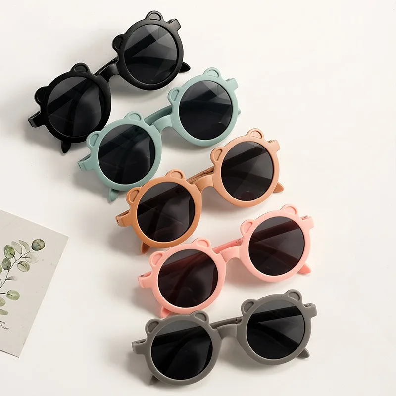 Children's ear folding sunglasses, new male and female baby sunscreen glasses, cute cartoon children's glasses
Children's ear folding sunglasses, new male and female baby sunscreen glasses, cute cartoon children's glasses