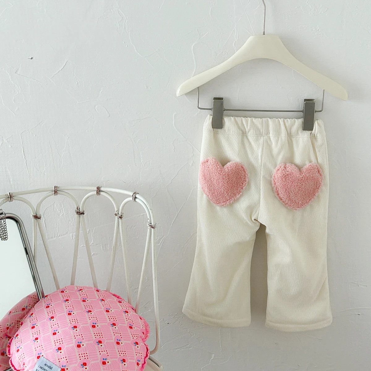 Baby Girls Fleece Thicken Trousers 2025 New Fall Winter Padded Warm Girls Pants Heart Pocket Toddler Kids Straight Trousers 1-3Y
Baby Girls Fleece Thicken Trousers 2025 New Fall Winter Padded Warm Girls Pants Heart Pocket Toddler Kids Straight Trousers 1-3Y