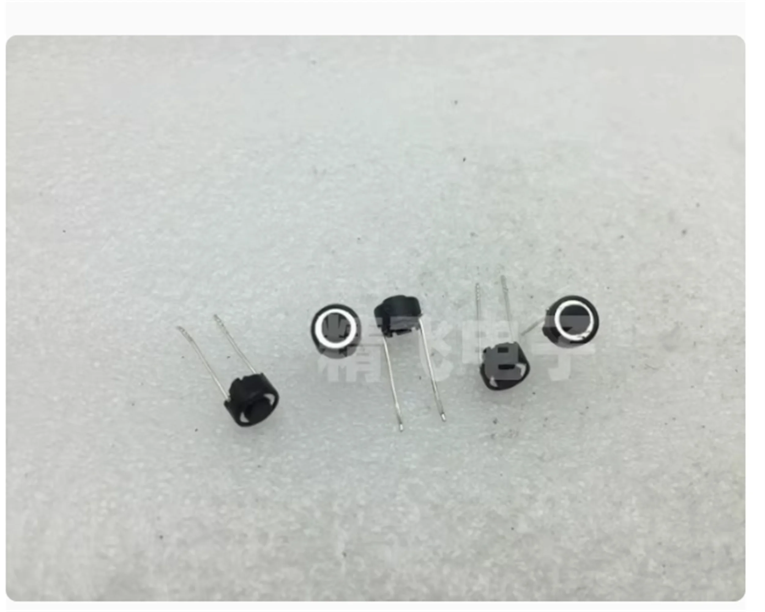 50PPCS Japan ALPS Alps SKRGAED010 touch switch 6 * 6 * 4.3 gray head
50PPCS Japan ALPS Alps SKRGAED010 touch switch 6 * 6 * 4.3 gray head