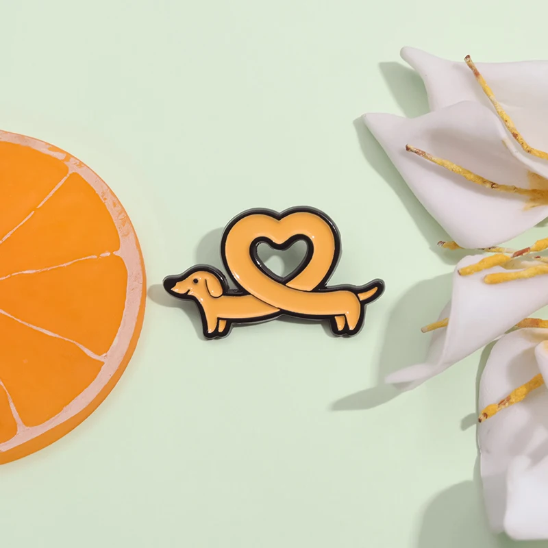 Cute Sausage Dog Enamel Pins Cartoon Creative Puppy Animal Brooches Lapel Badge Backpack Clothes Accessories Wholesale Gift 
Cute Sausage Dog Enamel Pins Cartoon Creative Puppy Animal Brooches Lapel Badge Backpack Clothes Accessories Wholesale Gift