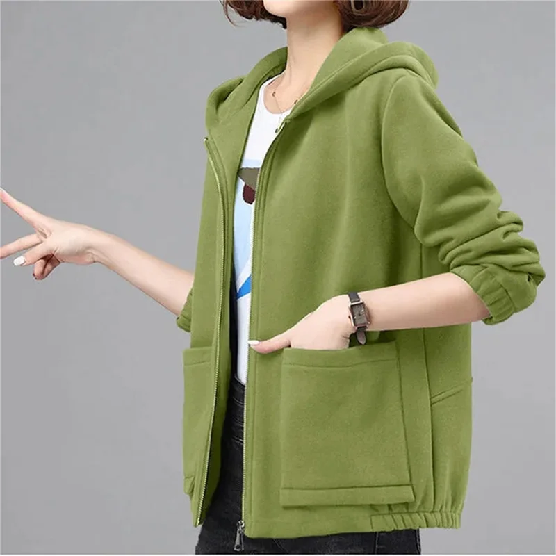 Velvet Thickened Hooded Cardigan Sweater Women's 2023 New Warm Long-Sleeved Loose Casual Short Jacket Coat Female
Velvet Thickened Hooded Cardigan Sweater Women's 2023 New Warm Long-Sleeved Loose Casual Short Jacket Coat Female