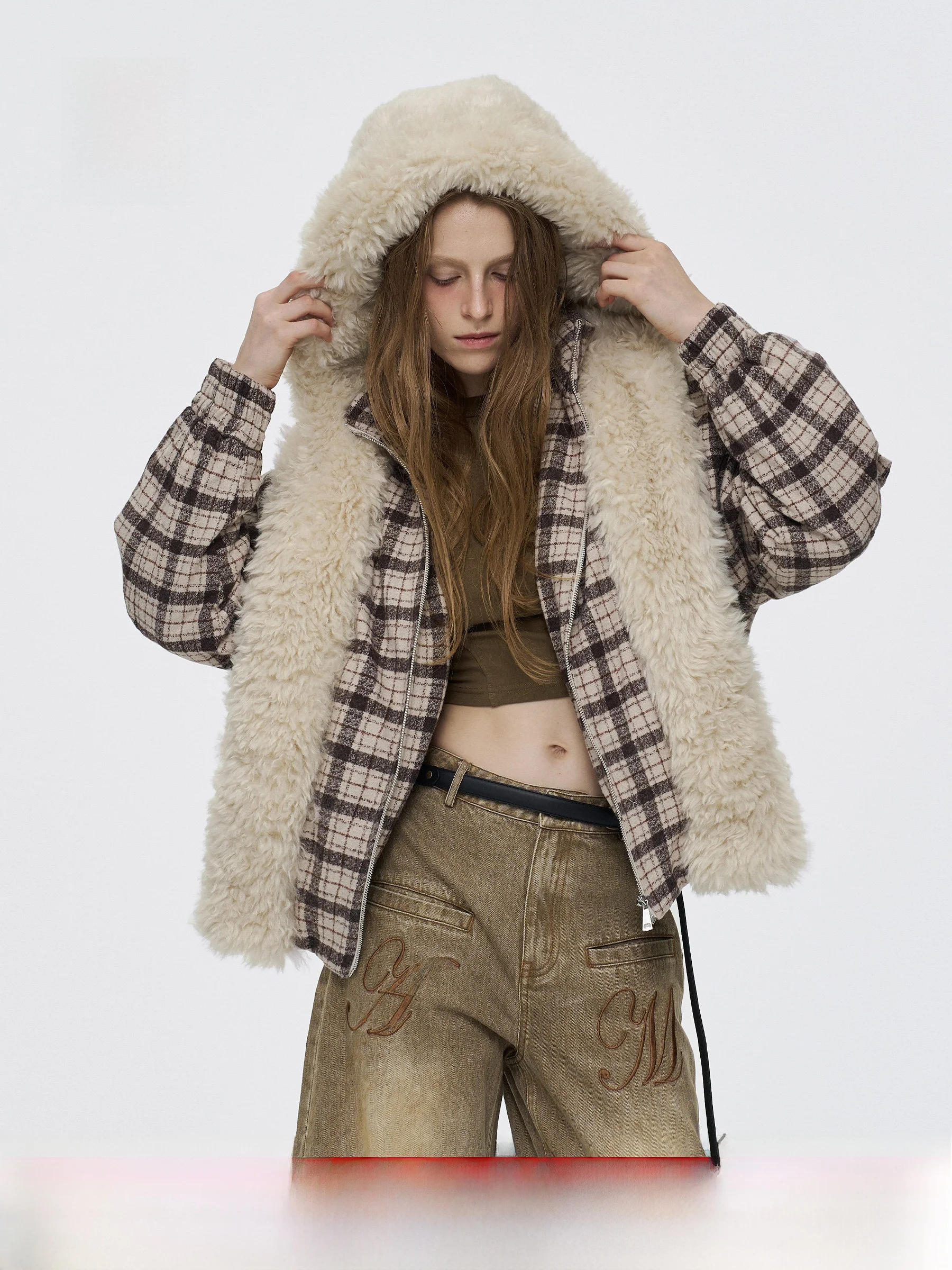 Женское пальто Amee в стиле ретро-модерн: шерстяное, с вставками из овечьей шерсти, хлопковое, с капюшоном, зимнее, уютное, из хлопка.
Женское пальто Amee в стиле ретро-модерн: шерстяное, с вставками из овечьей шерсти, хлопковое, с капюшоном, зимнее, уютное, из хлопка.