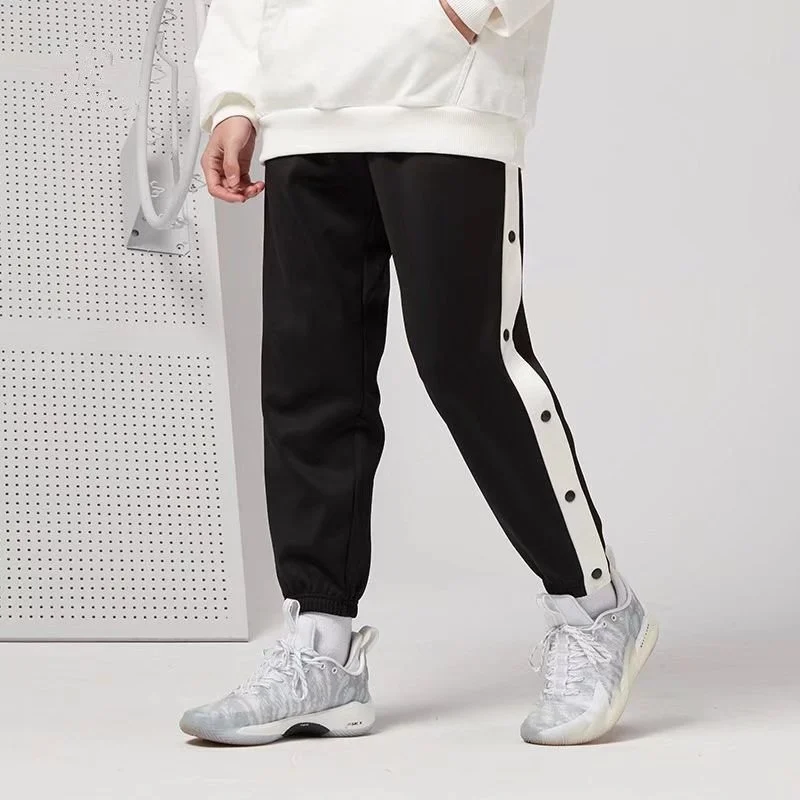 Мужские летние свободные брюки в стиле High Street Fashion для спорта и отдыха с полностью расстегивающимися боковыми пуговицами, брюки для тренировок по баскетболу
Мужские летние свободные брюки в стиле High Street Fashion для спорта и отдыха с полностью расстегивающимися боковыми пуговицами, брюки для тренировок по баскетболу