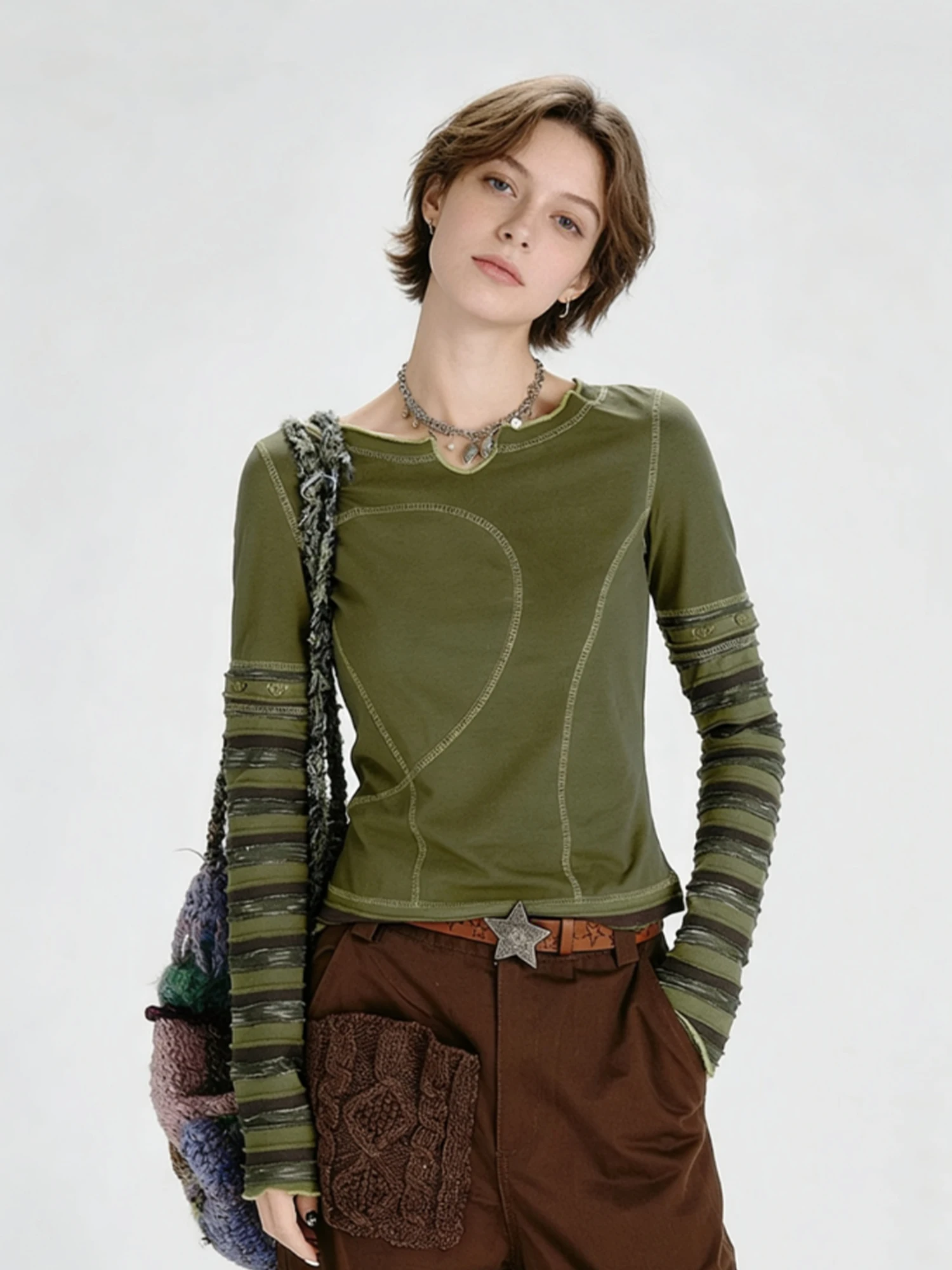 Women's Green O-Neck T-shirt Y2k Gyaru Tee Top 2000s Vintage Harajuku Aesthetic Long Sleeve Striped T-shirt Clothes Spring 2026
Women's Green O-Neck T-shirt Y2k Gyaru Tee Top 2000s Vintage Harajuku Aesthetic Long Sleeve Striped T-shirt Clothes Spring 2026