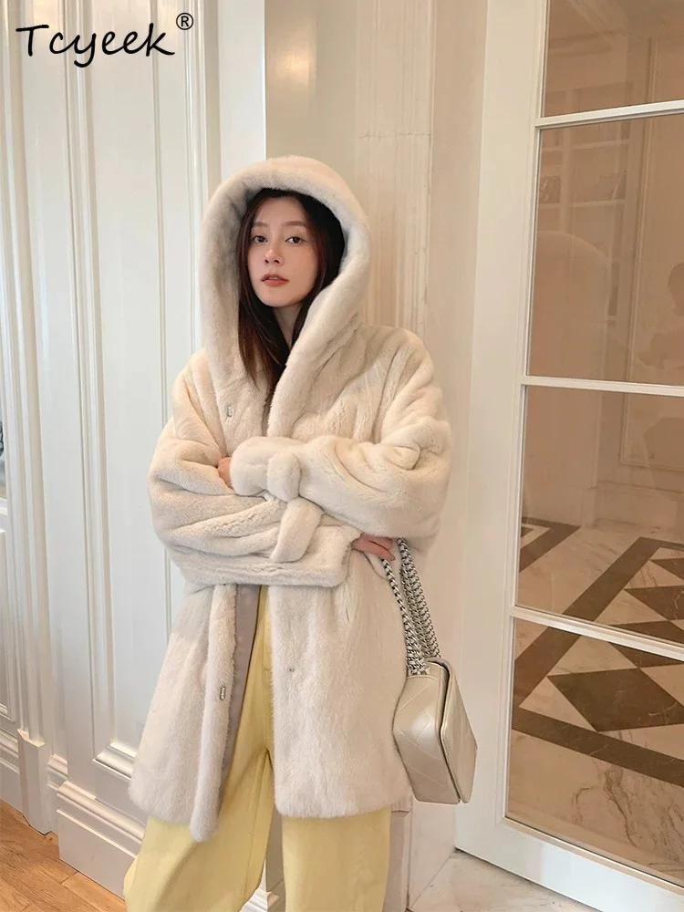 Tcyeek Natural Whole Mink Fur Coat Woman Clothes Fashion Winter Jacket Women Real Fur New in Coats Mid-long Hoodie Шуба Женская
Tcyeek Natural Whole Mink Fur Coat Woman Clothes Fashion Winter Jacket Women Real Fur New in Coats Mid-long Hoodie Шуба Женская