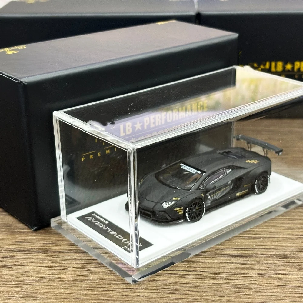 Одна модель автомобиля из смолы масштаба 1:64 LP700, матовый черный цвет, 2025 г. 
Одна модель автомобиля из смолы масштаба 1:64 LP700, матовый черный цвет, 2025 г.