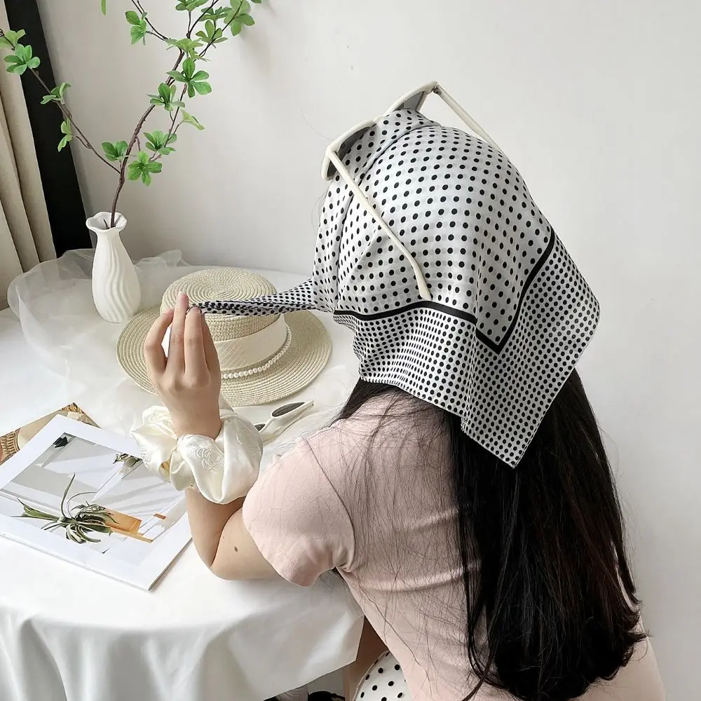 Simple Printed Dot Print Scarf Y2K Colorful Small Square Scarf Korean Hip Hop Satin Hijab Outdoor
Simple Printed Dot Print Scarf Y2K Colorful Small Square Scarf Korean Hip Hop Satin Hijab Outdoor