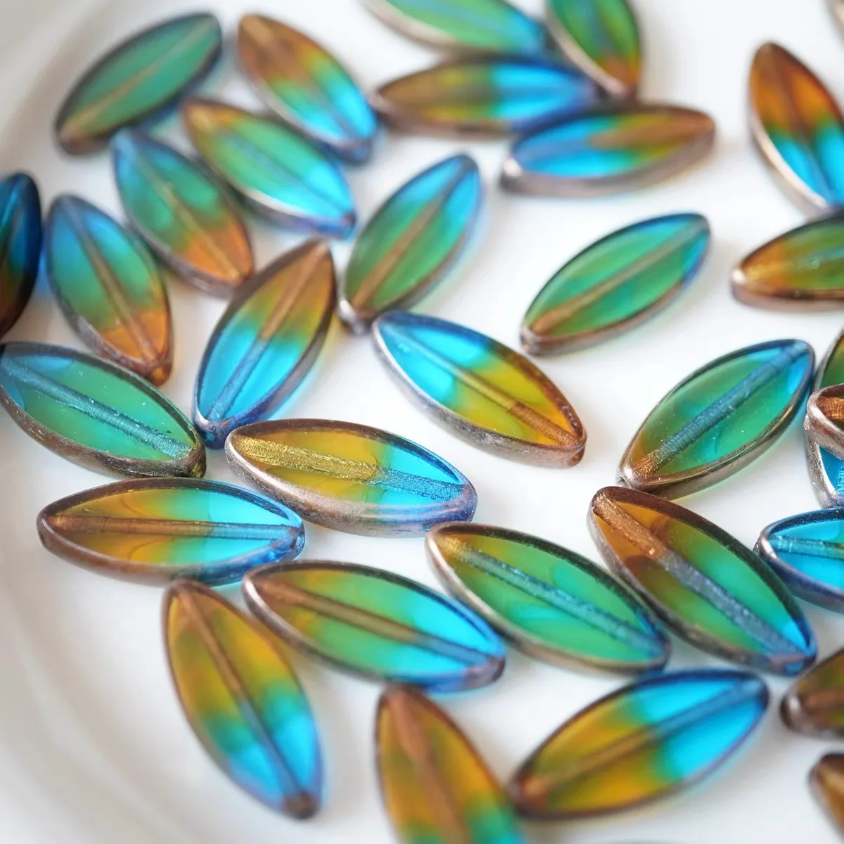 10pcs 18*7mm (Multiple Colors) Handmade Glass Beads Bracelet Necklace Earring Scatter Pieces DIY Semi-finished Production
10pcs 18*7mm (Multiple Colors) Handmade Glass Beads Bracelet Necklace Earring Scatter Pieces DIY Semi-finished Production