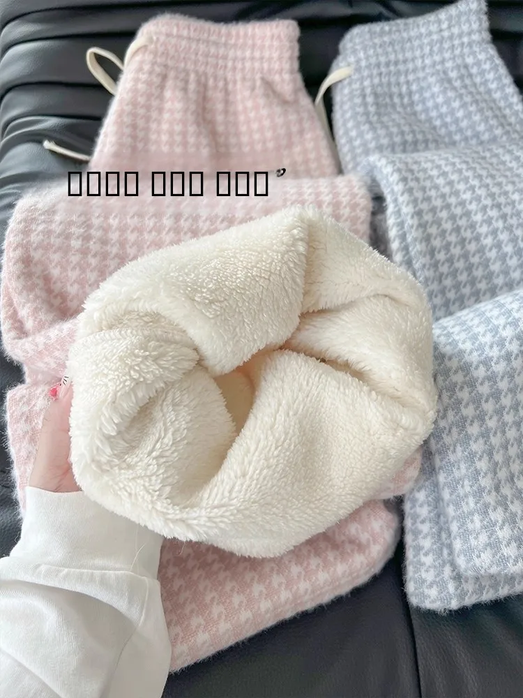 Розовые брюки из вельвета для женщин, широкие повседневные брюки, осенне-зимняя домашняя одежда, хлопковые брюки, верхняя одежда
Розовые брюки из вельвета для женщин, широкие повседневные брюки, осенне-зимняя домашняя одежда, хлопковые брюки, верхняя одежда