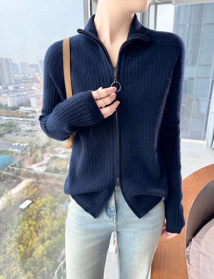 Модный кардиган из 100% мериносовой шерсти с двойной молнией, стоячий женский свитер, вязаный теплый кашемировый осенне-зимний кардиган для одежды, топ 
Модный кардиган из 100% мериносовой шерсти с двойной молнией, стоячий женский свитер, вязаный теплый кашемировый осенне-зимний кардиган для одежды, топ