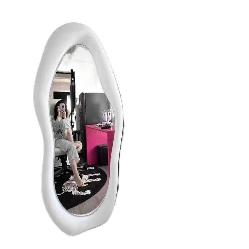 Art mango lamp mirror household special-shaped girl wind floor mirror
Art mango lamp mirror household special-shaped girl wind floor mirror