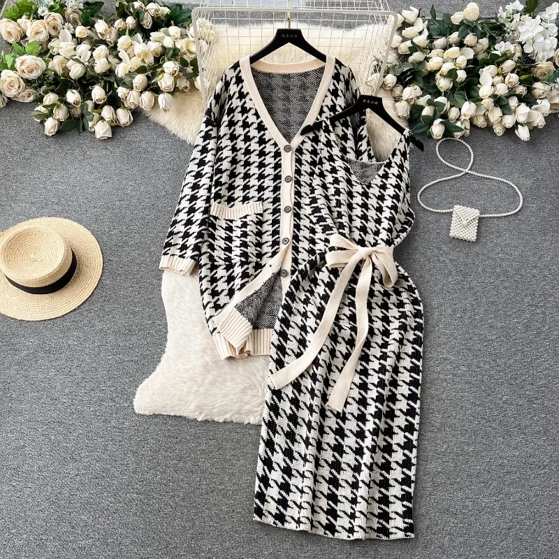 Plaid Sleeveless Knitted Dress Autumn Winter Loose Long Sleeved Cardigan Jacket Suit Bodycon Maxi Robe Casual Vestido Feminino
Plaid Sleeveless Knitted Dress Autumn Winter Loose Long Sleeved Cardigan Jacket Suit Bodycon Maxi Robe Casual Vestido Feminino