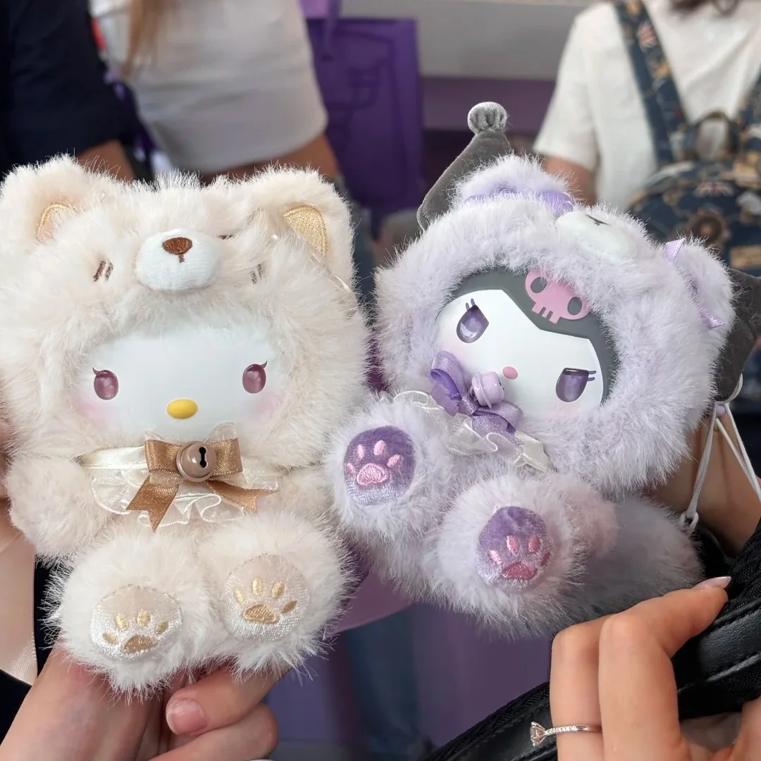 Genuine Sanrio Family New Co-Branded Fox Island Series Vinyl Blind Box Vinyl Plush Doll Decoration Pendant Girl Birthday Gift 
Genuine Sanrio Family New Co-Branded Fox Island Series Vinyl Blind Box Vinyl Plush Doll Decoration Pendant Girl Birthday Gift