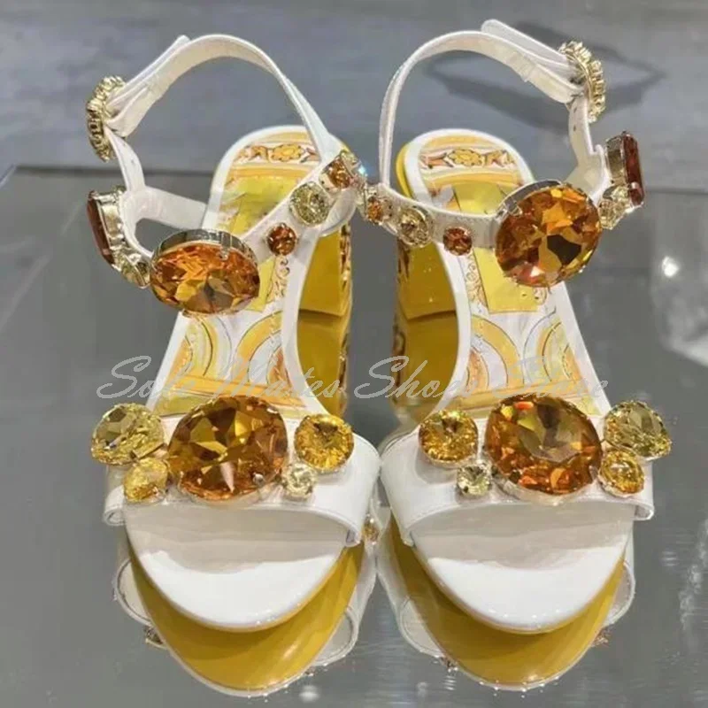 Elegant Yellow Chunky Heel Sandals Golden Gemstones Embroidered Open Toe Party Shoes Summer Buckle Fashion Women's Shoes
Elegant Yellow Chunky Heel Sandals Golden Gemstones Embroidered Open Toe Party Shoes Summer Buckle Fashion Women's Shoes