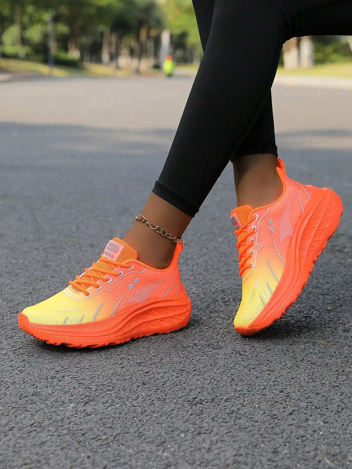 Breathable Mesh Women Athletic Shoes Comfortable Daily Outdoor Lace Up Trainers
Breathable Mesh Women Athletic Shoes Comfortable Daily Outdoor Lace Up Trainers