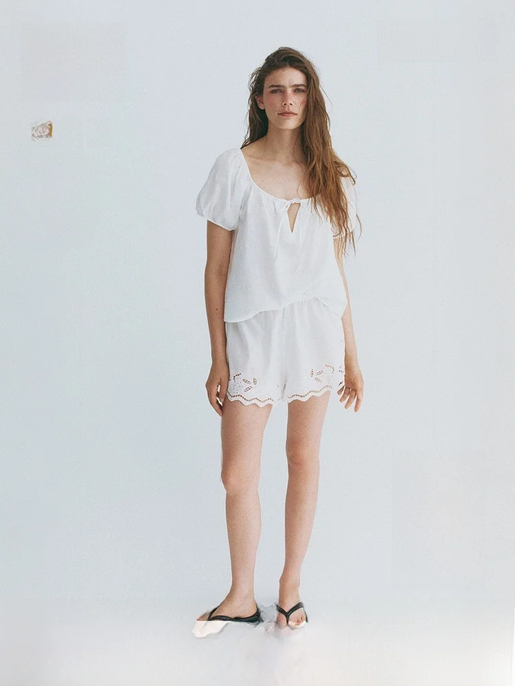 H&M Women's Shirt Summer 2026 Breathable Soft Fashion Bubble Sleeve Linen Blend Top Casual Style Short Sleeve Tie Waist
H&M Women's Shirt Summer 2026 Breathable Soft Fashion Bubble Sleeve Linen Blend Top Casual Style Short Sleeve Tie Waist
