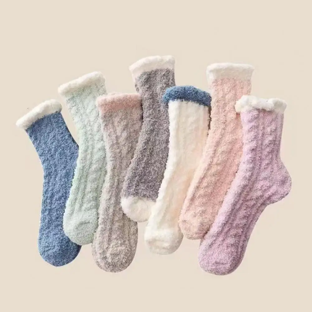 Ankle Socks Without Strangulation Thick Ankle Socks Cozy Winter Thermal Plush Slipper Socks for Women Soft Fuzzy for Warmth
Ankle Socks Without Strangulation Thick Ankle Socks Cozy Winter Thermal Plush Slipper Socks for Women Soft Fuzzy for Warmth