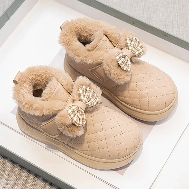 Плюшевые сапоги из искусственного меха для детей. Трендовые модные зимние сапоги с бантом для девочек-подростков. Толстая теплая бархатная хлопковая обувь для детей.
Плюшевые сапоги из искусственного меха для детей. Трендовые модные зимние сапоги с бантом для девочек-подростков. Толстая теплая бархатная хлопковая обувь для детей.