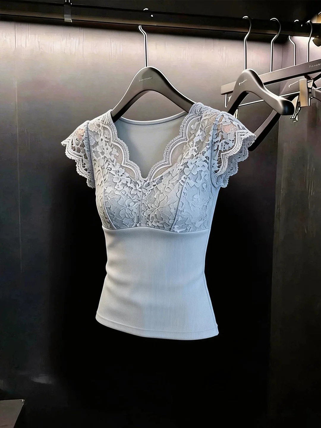 Summer Commute Style V-Neck Lace Splice Knitted Top Slim Fit Short Sleeve Korean Version Fashionable And Elegant Women's Silk...
Summer Commute Style V-Neck Lace Splice Knitted Top Slim Fit Short Sleeve Korean Version Fashionable And Elegant Women's Silk...