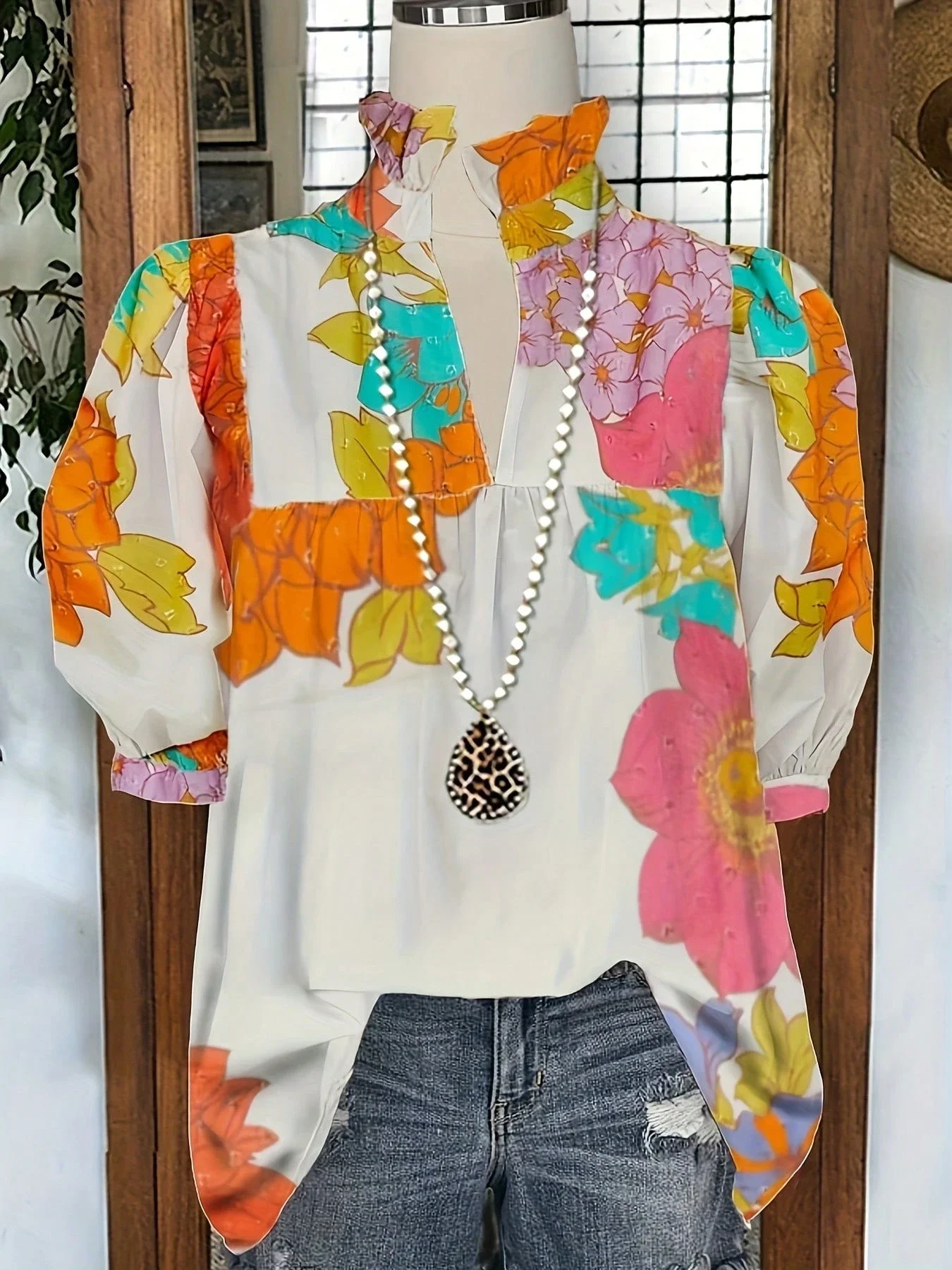 Women's Casual Floral Print Pleated Collar V-Neck Short Sleeve Blouse
Women's Casual Floral Print Pleated Collar V-Neck Short Sleeve Blouse