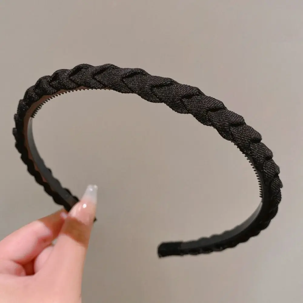 Elegant Twist Weaving Hair Hoop Winding Cross Thin Braided Headband Korean Style Hair Accessories Daily
Elegant Twist Weaving Hair Hoop Winding Cross Thin Braided Headband Korean Style Hair Accessories Daily