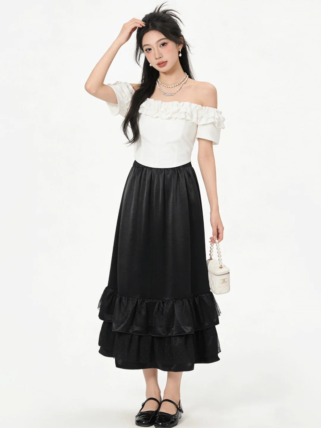 Elegant Black Double Layered A-Line Cake Skirt Breathable Skin-Friendly High Waist Korean Style Half-length Mesh Gown
Elegant Black Double Layered A-Line Cake Skirt Breathable Skin-Friendly High Waist Korean Style Half-length Mesh Gown