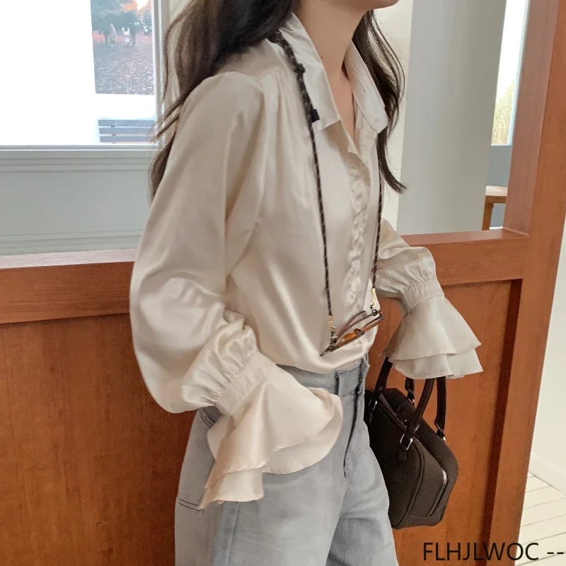 Long Flare Sleeve Sleeve Tops Blouses New Hot Women Fashion Office Lady High Street Solid Button Chic Korea Basic Shirts
Long Flare Sleeve Sleeve Tops Blouses New Hot Women Fashion Office Lady High Street Solid Button Chic Korea Basic Shirts