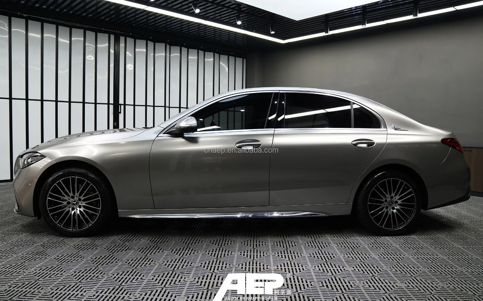 1.52*17m Glossy PET Liquid Metallic Silver Car Wrap Stickers Automotive Wrapping Vinyl Film
1.52*17m Glossy PET Liquid Metallic Silver Car Wrap Stickers Automotive Wrapping Vinyl Film