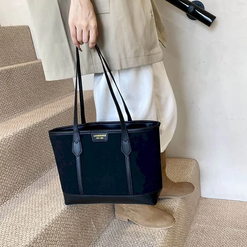 High Quality Totes For Women Large Capacity Fashion Tote Shoulder Bag Commuting Office Shopping Bags Female 2025 New In Trendy
High Quality Totes For Women Large Capacity Fashion Tote Shoulder Bag Commuting Office Shopping Bags Female 2025 New In Trendy