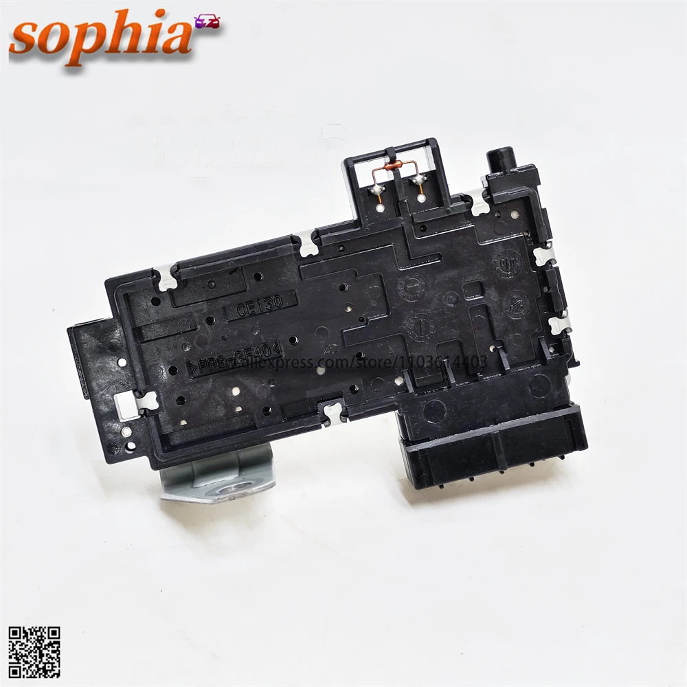 Original RE7R01A 07A Transmission Speed Sensor For Infiniti G25 G37 FX35 FX37 QX50 Q70 Nissan Patrol 7Gearbox
Original RE7R01A 07A Transmission Speed Sensor For Infiniti G25 G37 FX35 FX37 QX50 Q70 Nissan Patrol 7Gearbox