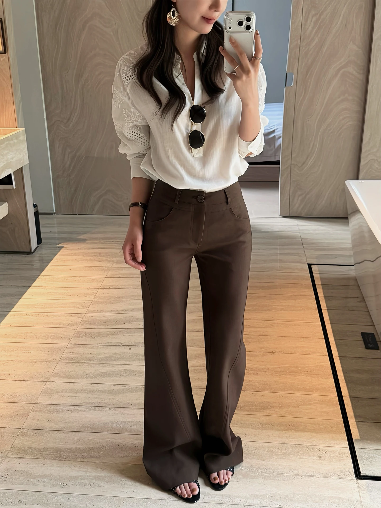 High Waist Bell Bot Pants Women's American Retro Sle Spring New Slimming Floor Length Casual Trousers
High Waist Bell Bot Pants Women's American Retro Sle Spring New Slimming Floor Length Casual Trousers