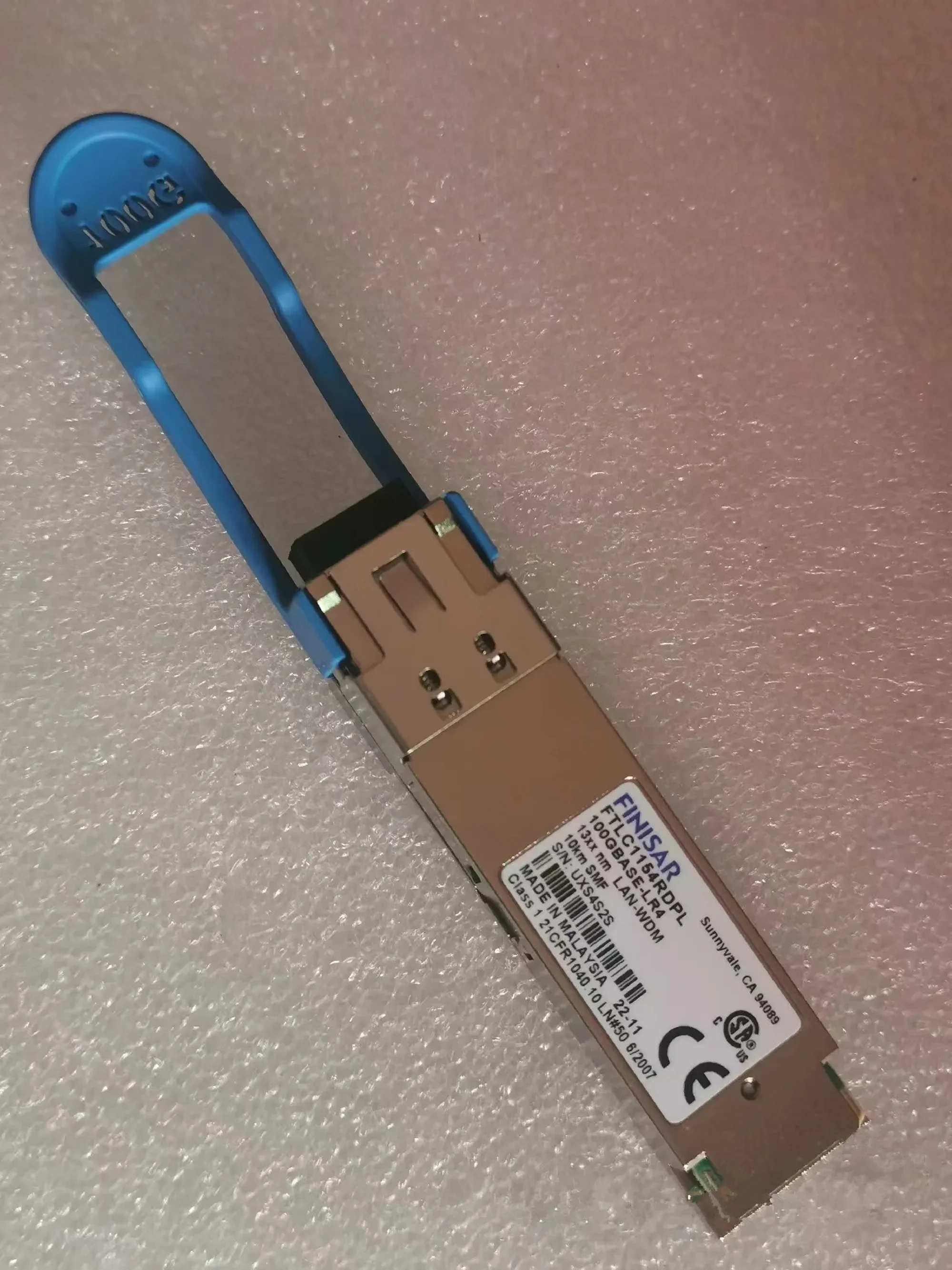 1PCS Finisar Fiber Transceiver 100G 10KM Switch Module FTLC1151RDPL 100GBASE-LR4 13XX NM LAN-WDM 10KM SMF LC Port
1PCS Finisar Fiber Transceiver 100G 10KM Switch Module FTLC1151RDPL 100GBASE-LR4 13XX NM LAN-WDM 10KM SMF LC Port