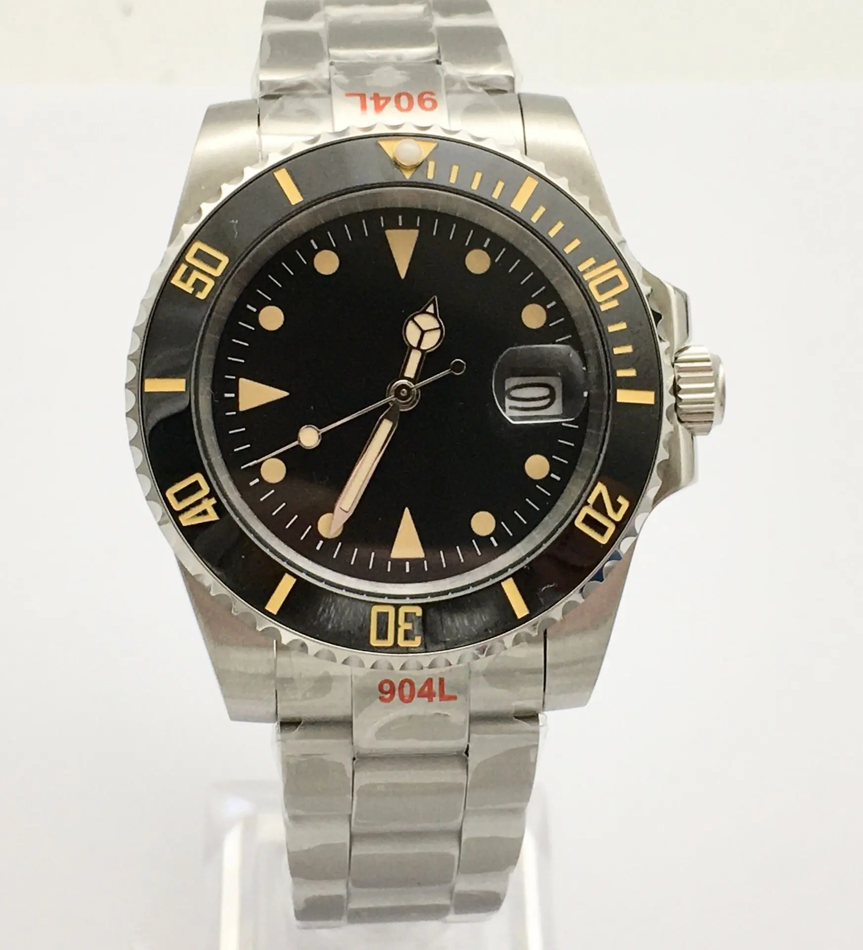 40MM Vintage Automatic Watch Men's Watch NH35 Movement Sapphire Ceramic Bezel Mechanical Clock Jubilee Strap
40MM Vintage Automatic Watch Men's Watch NH35 Movement Sapphire Ceramic Bezel Mechanical Clock Jubilee Strap