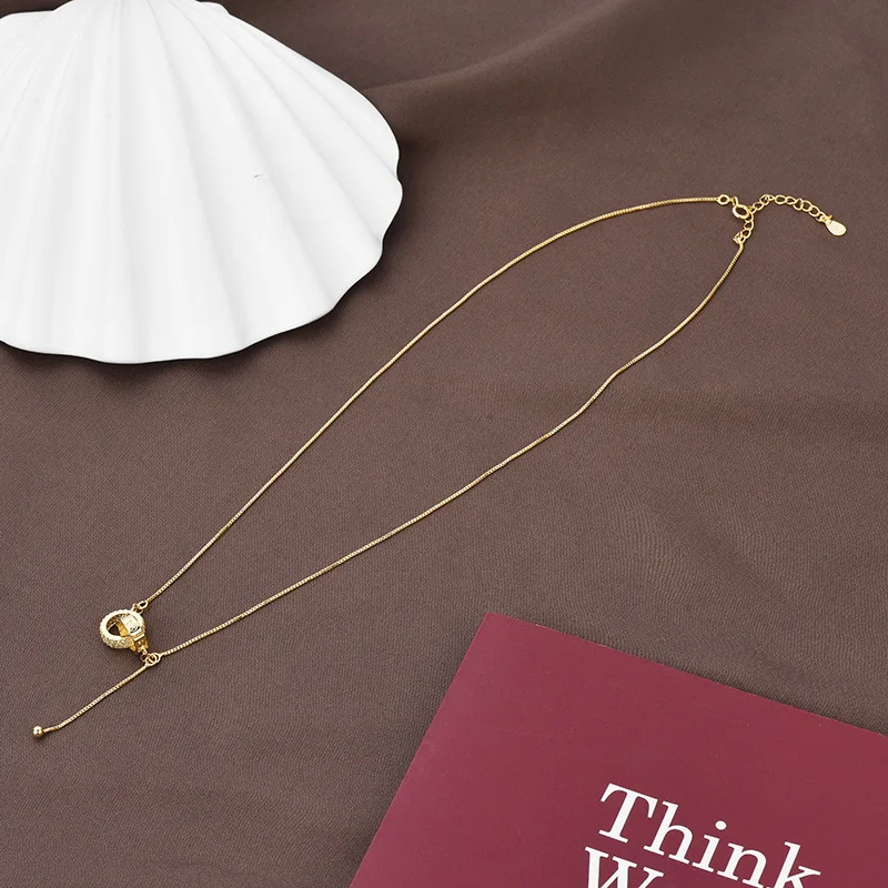 A brand-new glittering double-ring necklace, an exquisite tassel necklace and a collarbone chain
A brand-new glittering double-ring necklace, an exquisite tassel necklace and a collarbone chain