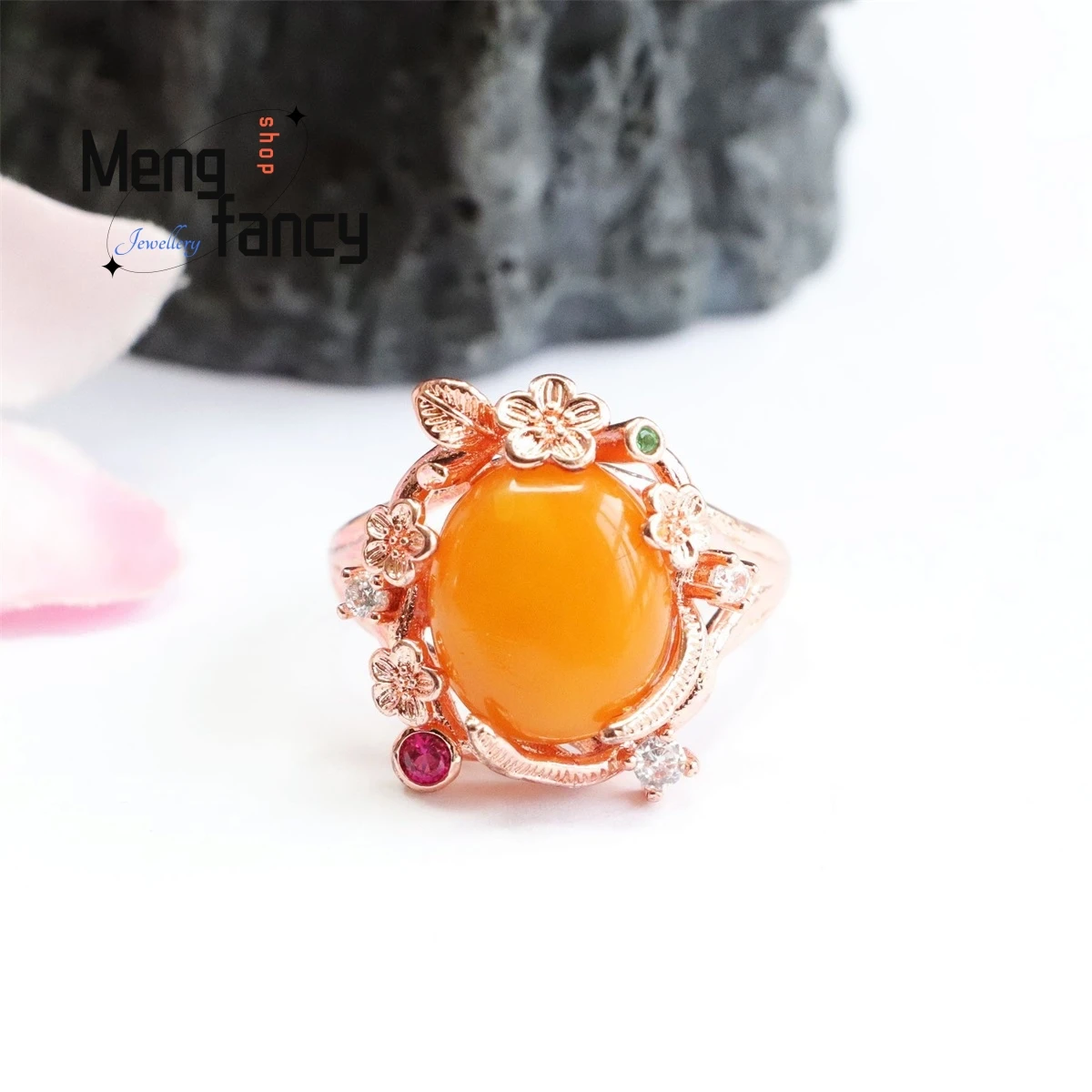 Natural Old Material Honey Wax Amber Flower Grass Egg Face Ring Simple Elegant Personalized Fashion Versatile Women Fine Jewelry
Natural Old Material Honey Wax Amber Flower Grass Egg Face Ring Simple Elegant Personalized Fashion Versatile Women Fine Jewelry