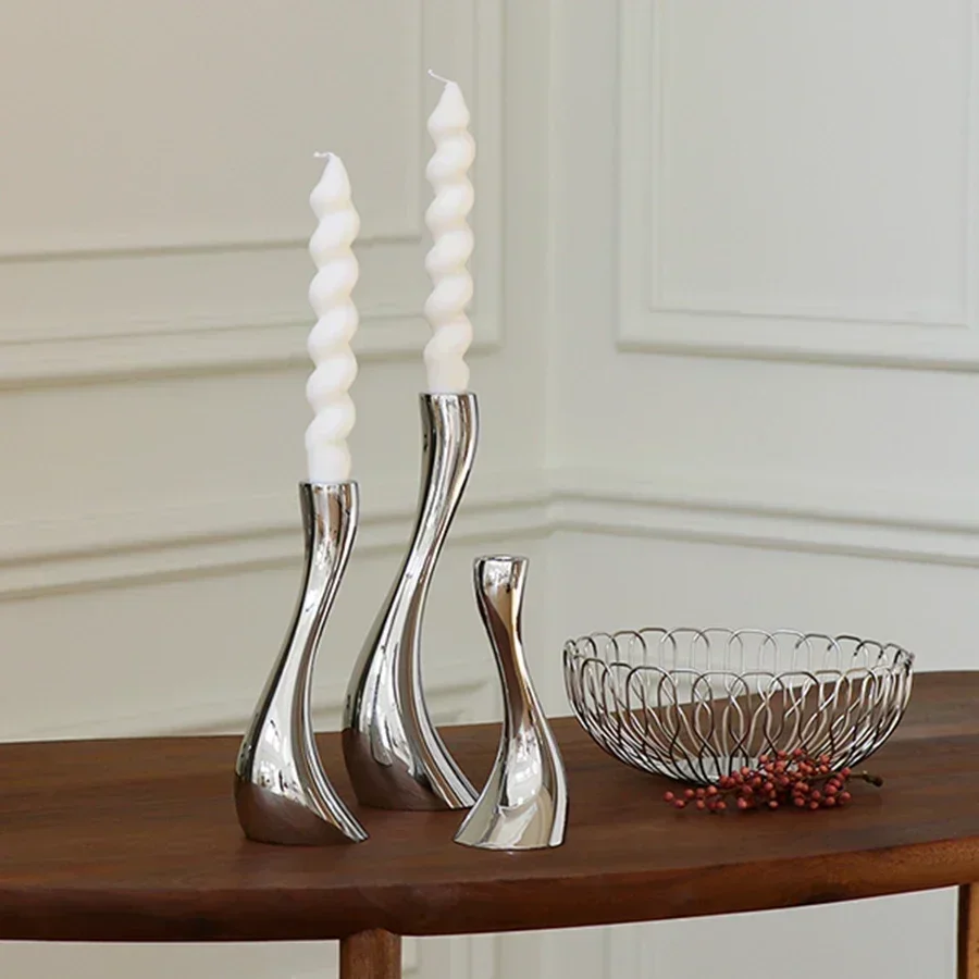 Unique Candle Holder Birthday Metal Wedding Tealight Candle Holder Stand Decor Table European Romantic Candelabros Home Decor
Unique Candle Holder Birthday Metal Wedding Tealight Candle Holder Stand Decor Table European Romantic Candelabros Home Decor
