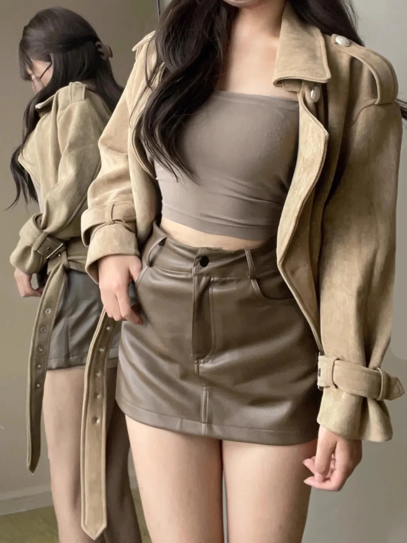 High Waist PU Leather Skirt Women's Sexy Spring Fashion Retro Style A-Line Skirt with Pocket Casual Wear Zipper Closure
High Waist PU Leather Skirt Women's Sexy Spring Fashion Retro Style A-Line Skirt with Pocket Casual Wear Zipper Closure