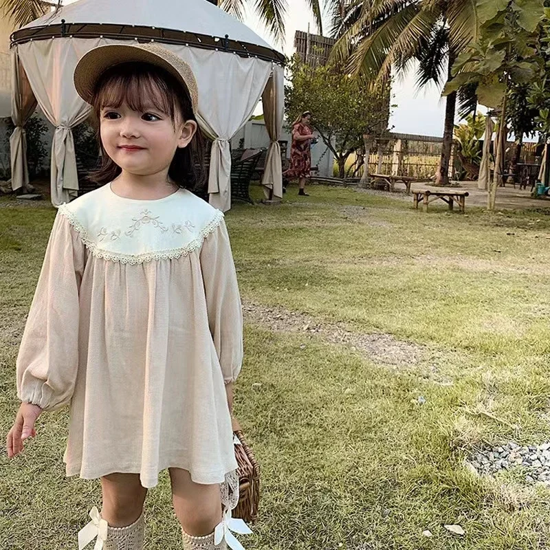 Summer New Kids Princess Dresses Toddlers Lace Retro Embroidery Floral Puff Sleeve Baby Girls Loose Dress Children Skirt
Summer New Kids Princess Dresses Toddlers Lace Retro Embroidery Floral Puff Sleeve Baby Girls Loose Dress Children Skirt