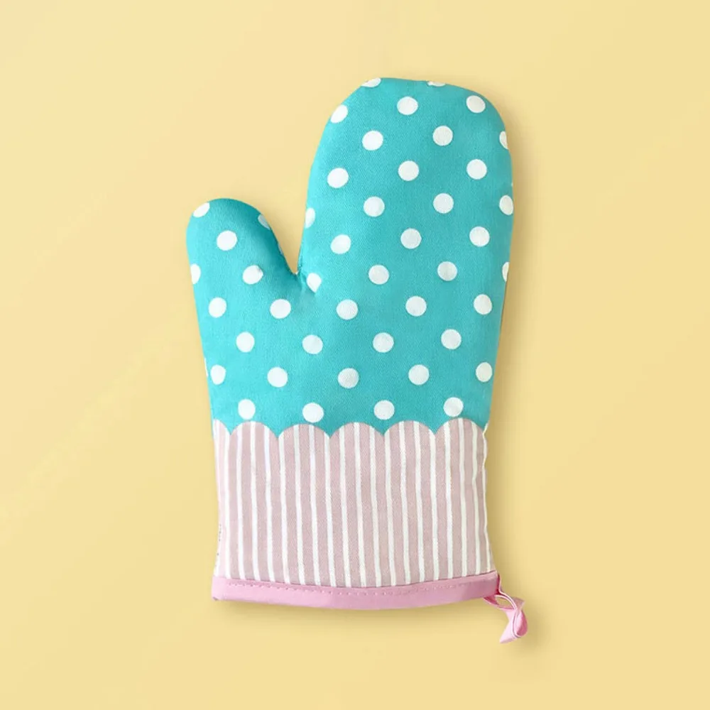 Household Printed Flower Dots Heat Insulation Gloves Thickened Anti-Scalding Insulation Gloves Oven Mitts High Temperature
Household Printed Flower Dots Heat Insulation Gloves Thickened Anti-Scalding Insulation Gloves Oven Mitts High Temperature